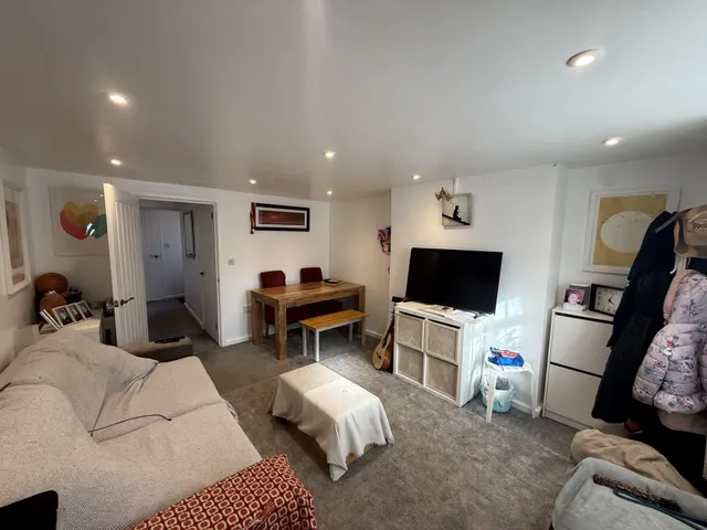 Rose Lane, TA18, photo 2