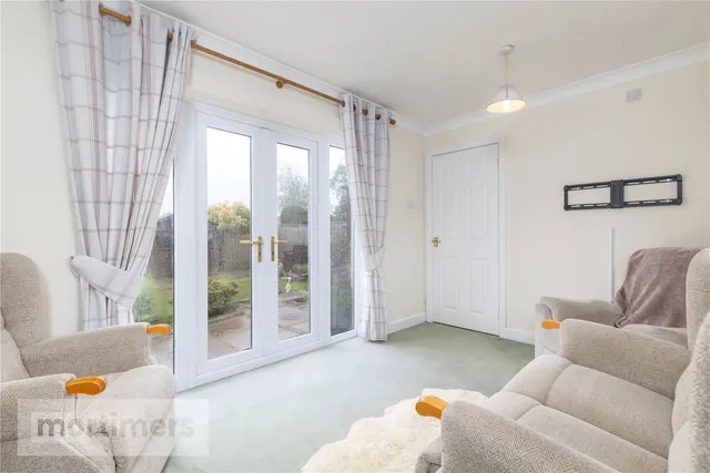 Ribchester Road, Clayton Le Dale, BB1, photo 3