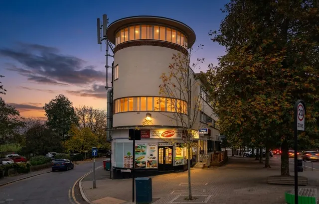 Rayners Lane, The Turret, HA2, photo 1
