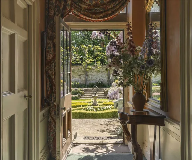 Photo 3 — South Luffenham Hall, Hall Lane, South Luffenham, Oakham, LE15 8NW