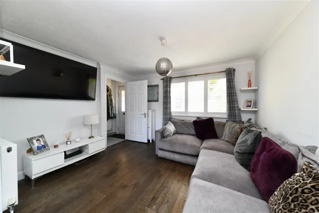 Photo 2 — Cherry Tree Rise, Walkern, Stevenage, Herts, SG2 7JL
