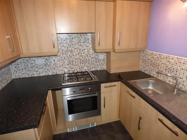 Greenwood Gardens, Bilborough, NG8, photo 3