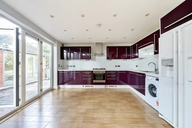 Photo 2 — Mapesbury Road London NW2