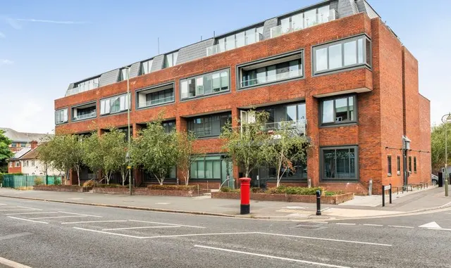East Street, Epsom, KT17, photo 1