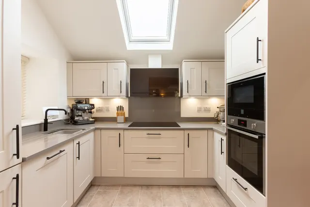 Crookenden Row, Low Wood, LA6, photo 2