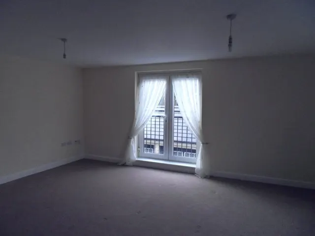 Rotary Close, Dewsbury, WF13, photo 3