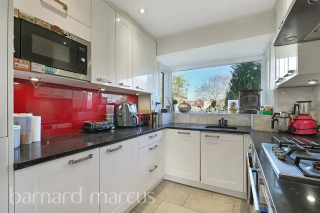 Park Way, Feltham, TW14, photo 2