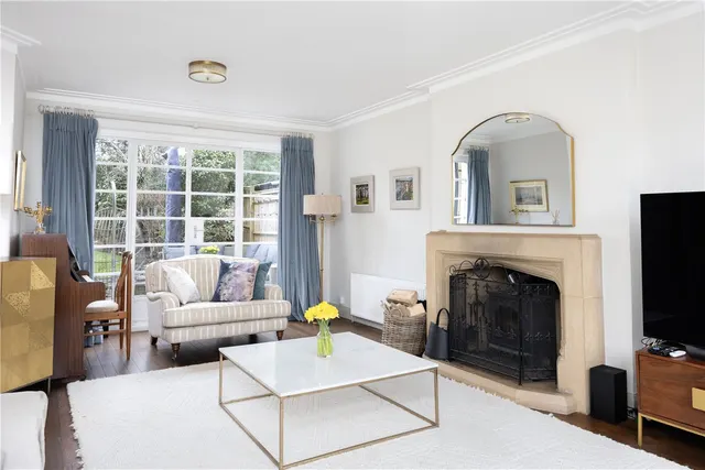 Granard Avenue, London, SW15, photo 1