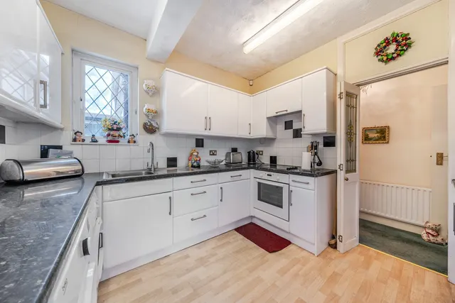 Photo 2 — Nurstead Road, DA8