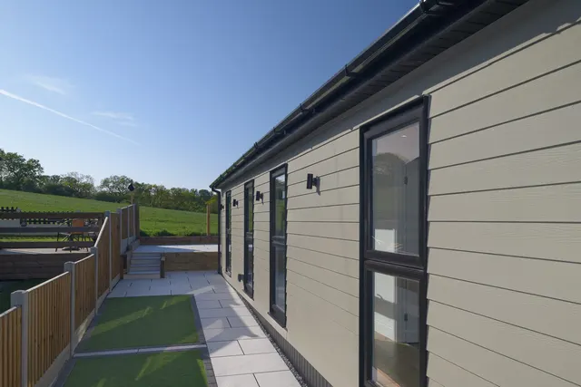 Sunset Drive, Romford, Havering-atte-bower, RM4 1QL, photo 1