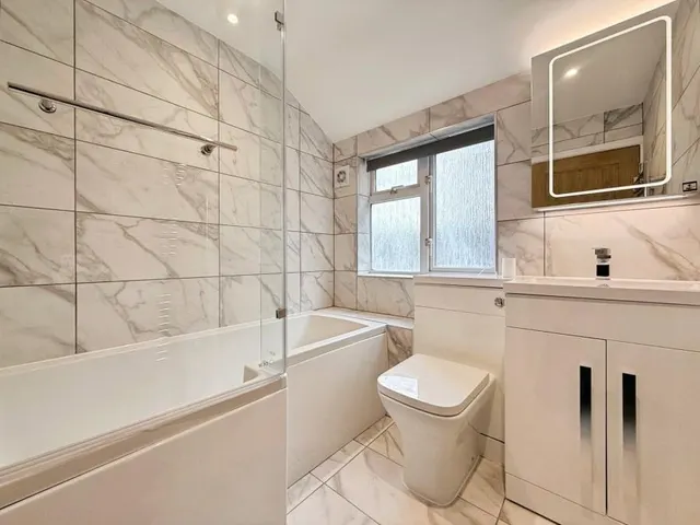 Shakespeare Road, Bedford, MK40, photo 3