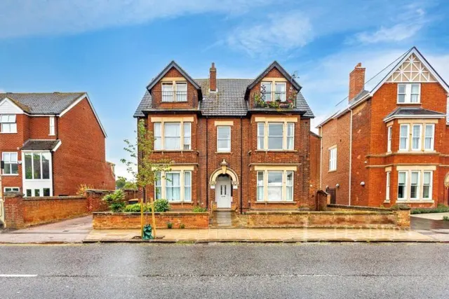 Shakespeare Road, Bedford, MK40, photo 1