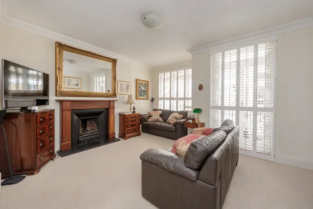 Ives Street, SW3, photo 1