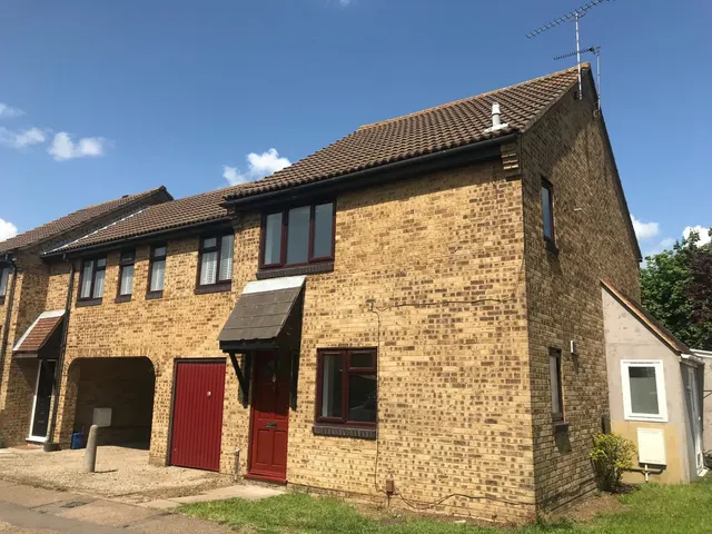 Photo 2 — 1 Bedroom House