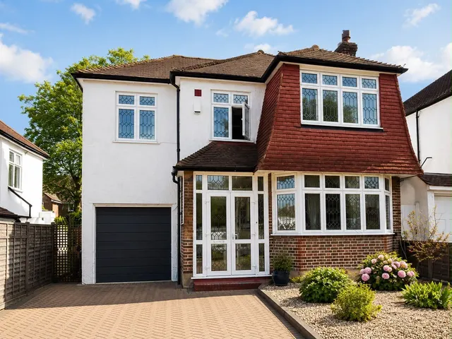 4 bedroom house — Shirley Avenue, Shirley, Croydon, Surrey, CR0