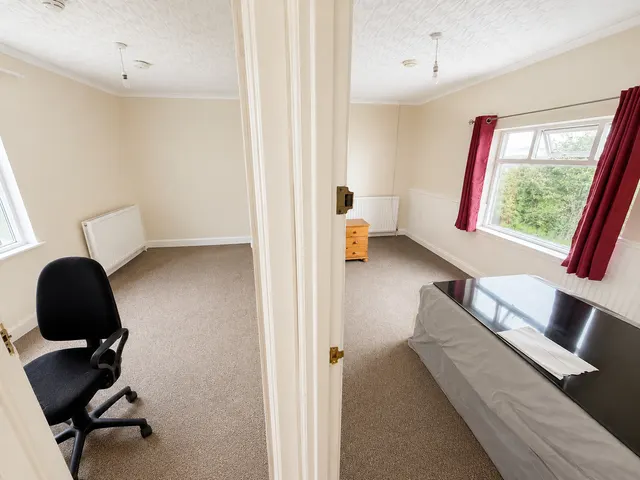 Photo 2 — Ivy Hill, Derriaghy, BT28