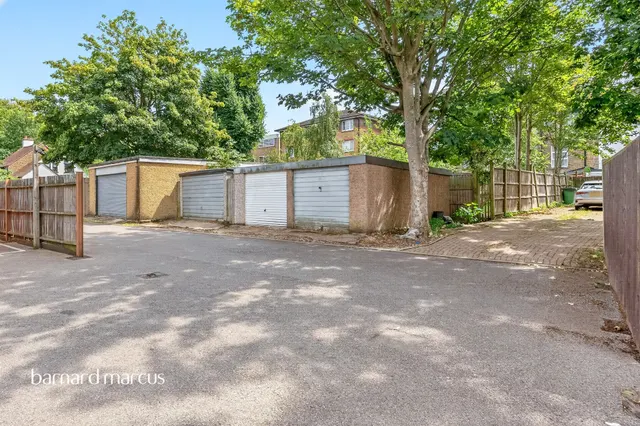 Addiscombe Road, Croydon, CR0, photo 2