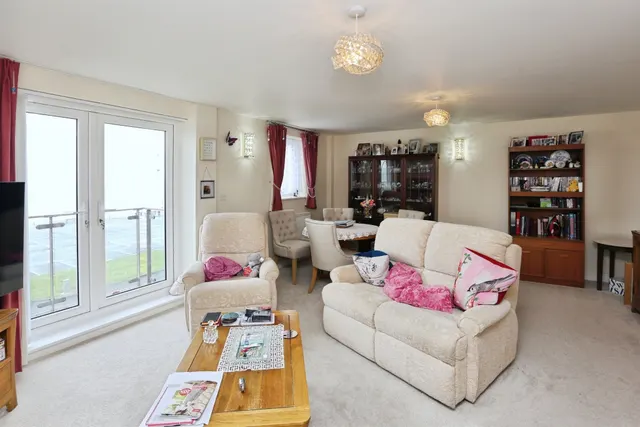 Photo 2 — Beach Road, Lee-On-The-Solent