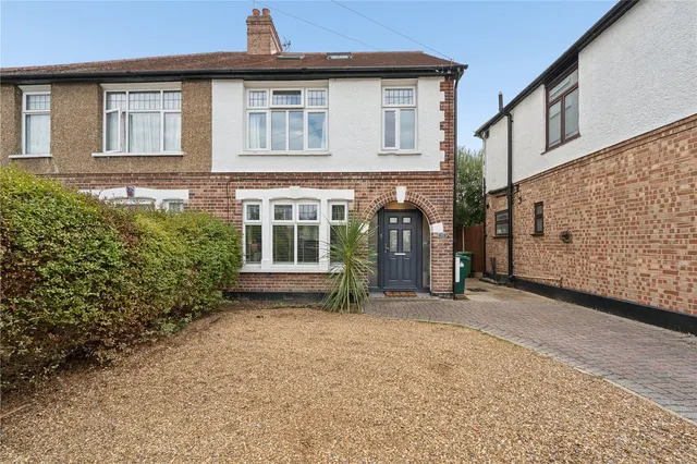 Manor Lane, Sunbury-On-Thames, TW16, photo 1