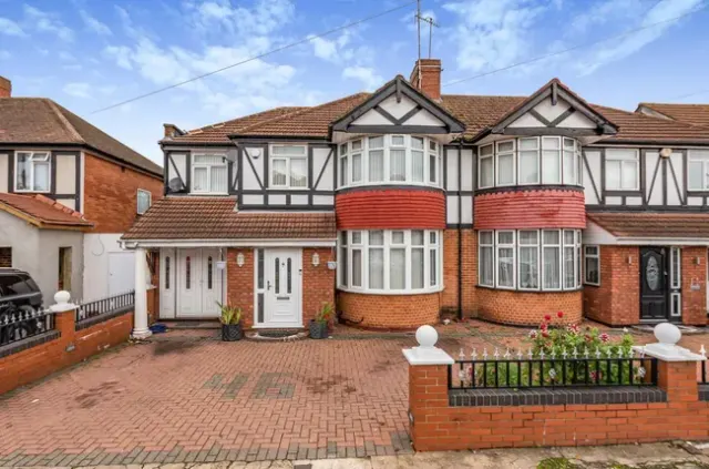 Delamere Road, Hayes