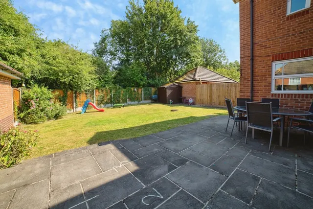 Photo 3 — Chestnut Gardens, SUTTON-IN-ASHFIELD, Nottinghamshire, NG17