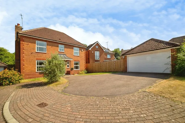 Chestnut Gardens, SUTTON-IN-ASHFIELD, Nottinghamshire, NG17, photo 1