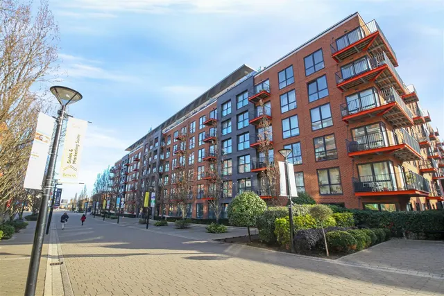 Warehouse Court, Street, SE18, photo 3