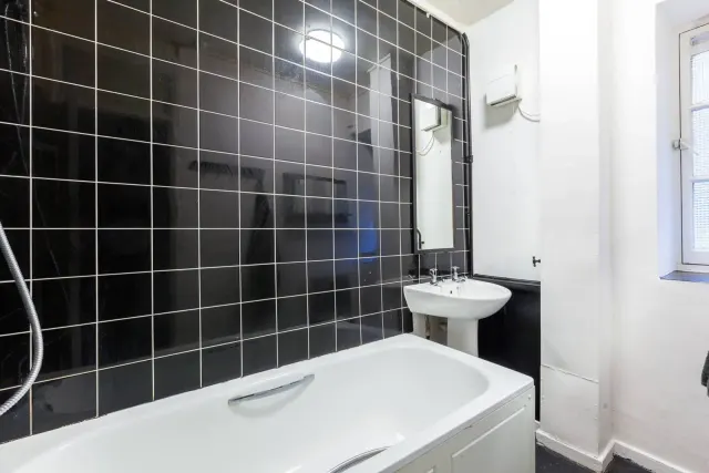 Portpool Lane, London, EC1N, photo 1