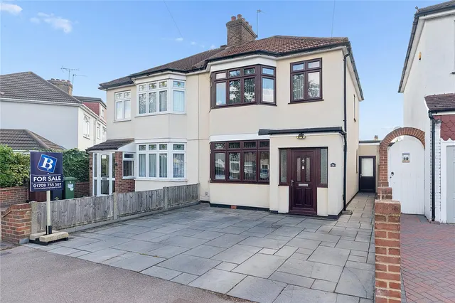 Gorseway, Romford, RM7, photo 1