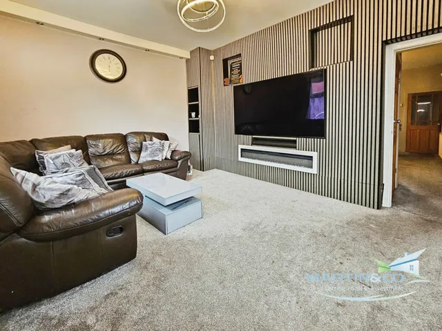 St Martins Street, Castleton, OL11, photo 2