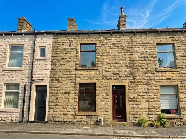 Woodlea Road, Waterfoot, BB4, photo 1
