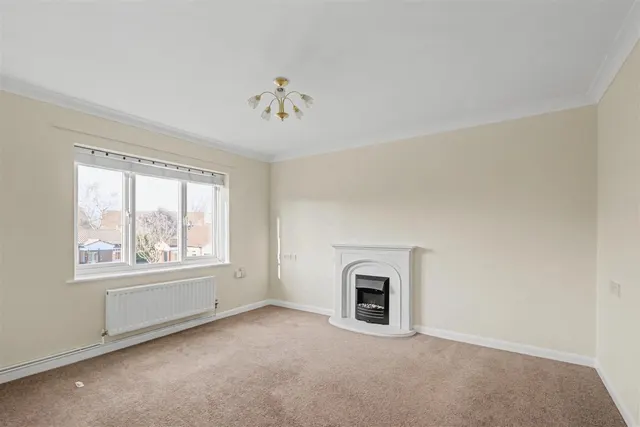 Calverton Close, Toton, NG9, photo 2