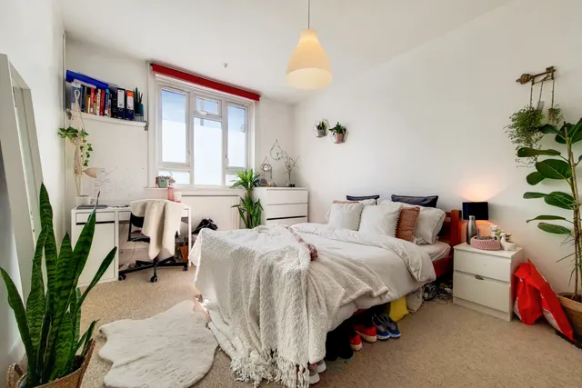 Blackshaw Road, London, SW17 0BS, photo 1