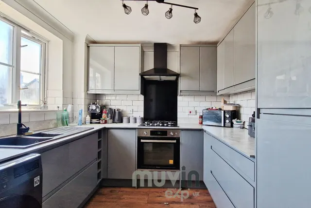 Photo 2 — Maltings View, Braintree, CM7 3JT