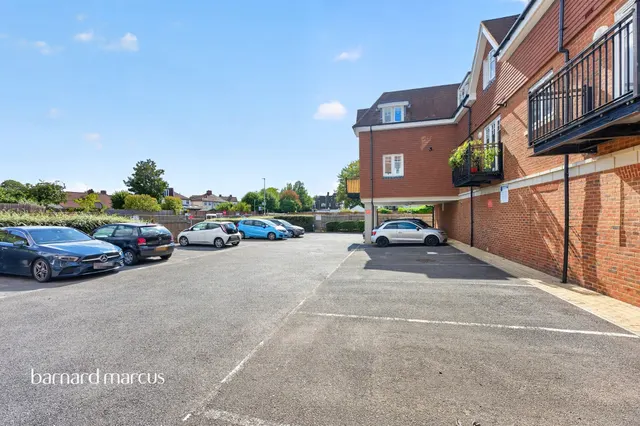 Cheam Road, Epsom, KT17, photo 3