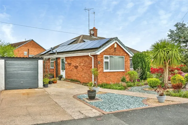 The Downs, Silverdale, Nottingham, NG11, photo 1