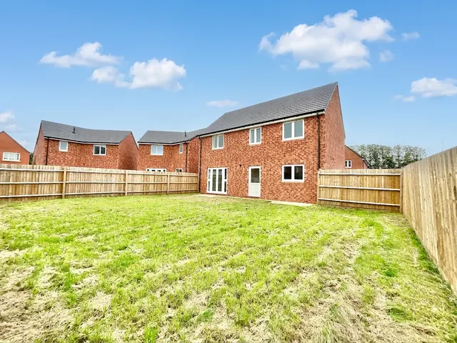 Montgomery Place, Ayrshire Vale, TF9, photo 2