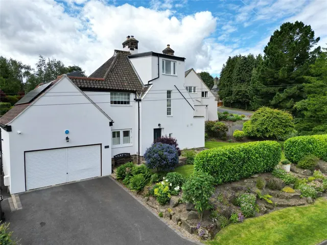 Southway, Guiseley, LS20, photo 2
