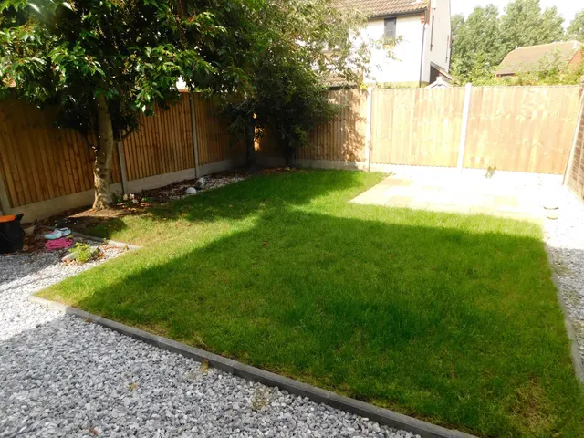 Vaughan Drive, Kemsley, ME10, photo 2