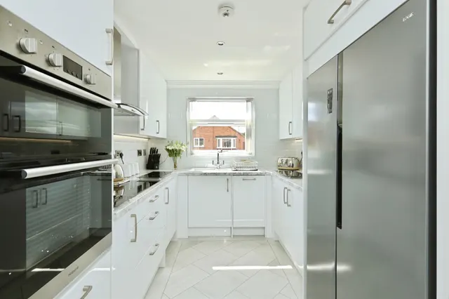 Broadwater Drive, Dunscroft, DN7, photo 2