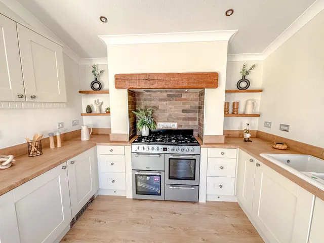 Photo 3 — Weybridge Park Estate Weybridge Road, Addlestone KT15 2RF