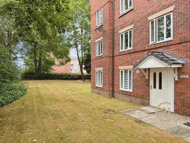 Woodsome Park, Woolton, L25, photo 1