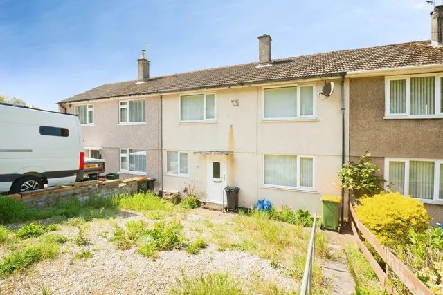 Photo 2 — Graig Wood Close, Newport, NP20