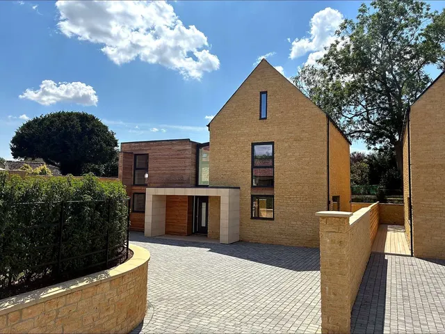 Old Burford Road, Bledington, Chipping Norton, Gloucestershire, OX7 6UT, photo 1