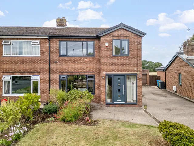 Acton Avenue, Appleton, Warrington, Warrington, WA4 5PT, photo 1