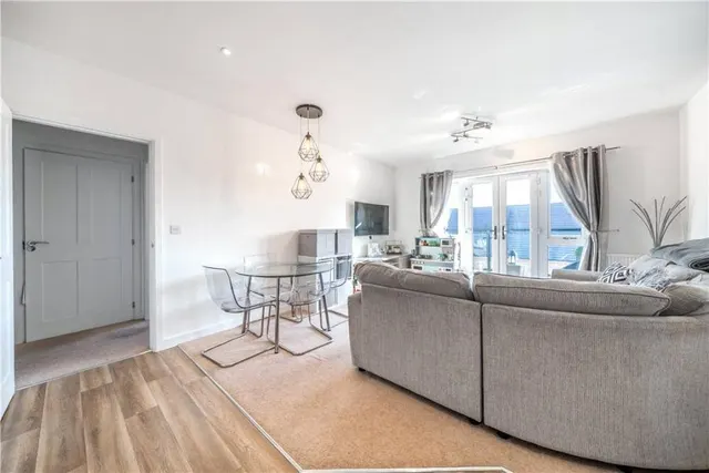 Hackbridge Road, Wallington, SM6, photo 3