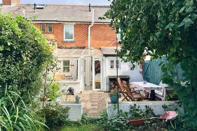 Christchurch Road, Ringwood, BH24, photo 1