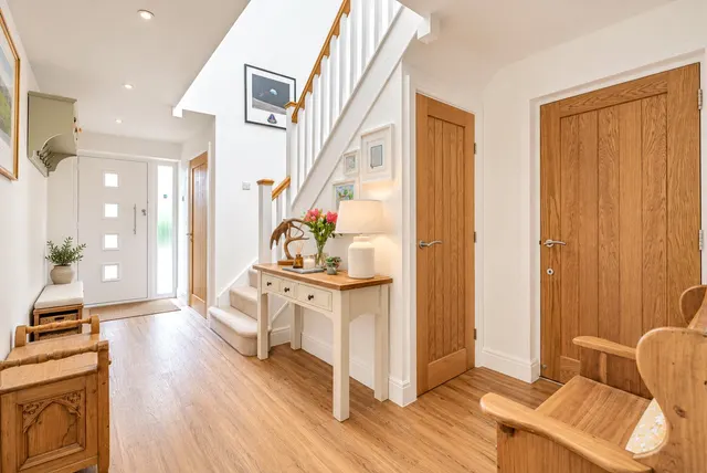 Winchester Road, Four Marks, GU34, photo 2