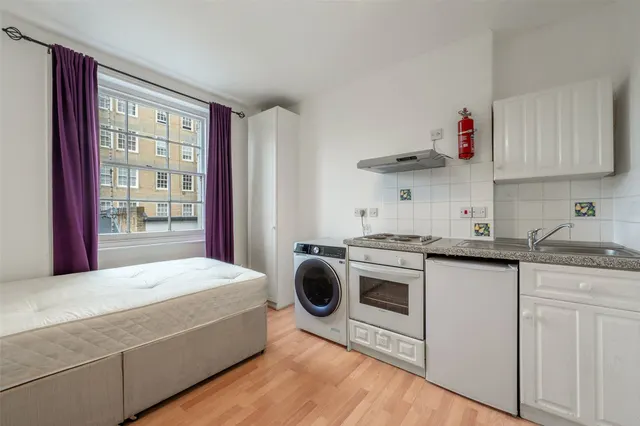 Photo 2 — Gloucester Place, London, NW1 6BU