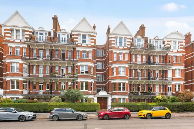 Prince of Wales Mansions, Prince of Wales Drive, London, SW11, photo 1